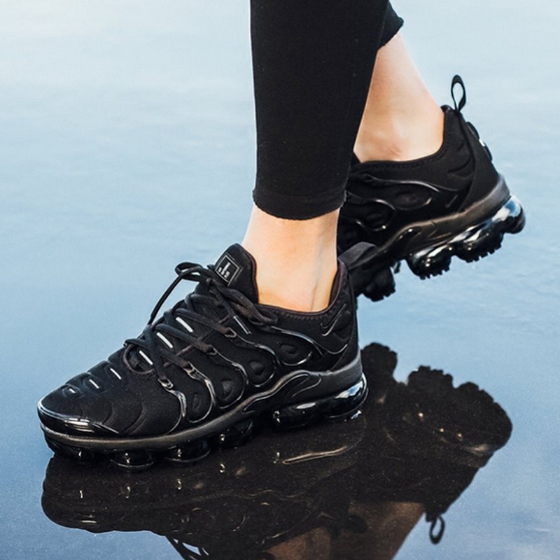women's nike air vapormax plus casual shoes