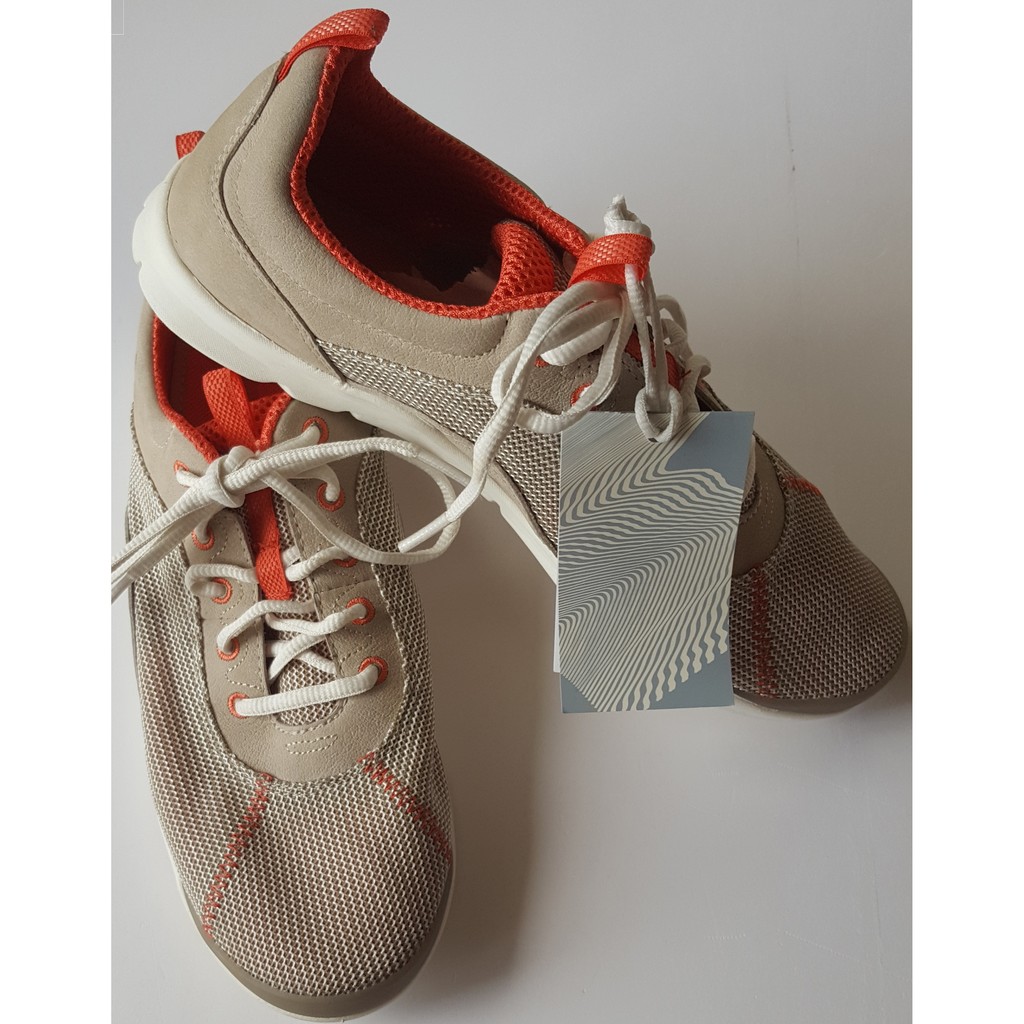 clarks size 7 toddler shoes