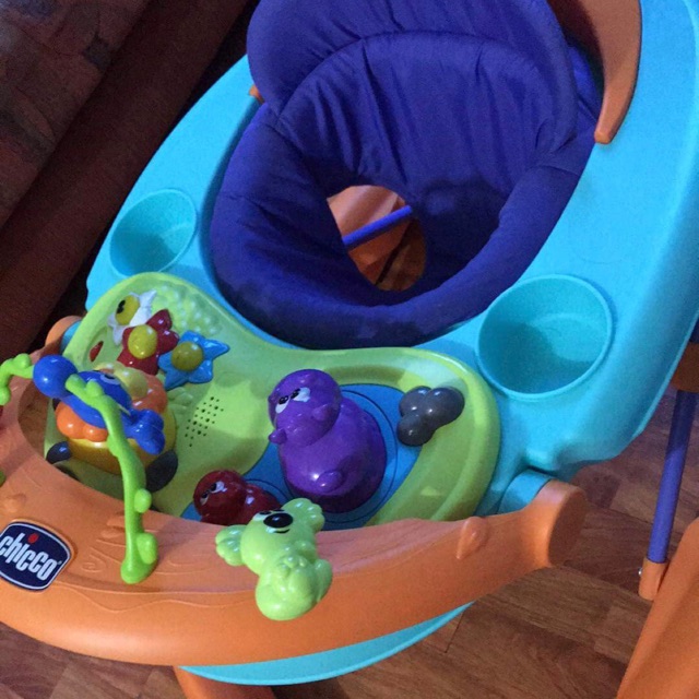 chicco baby walker blue