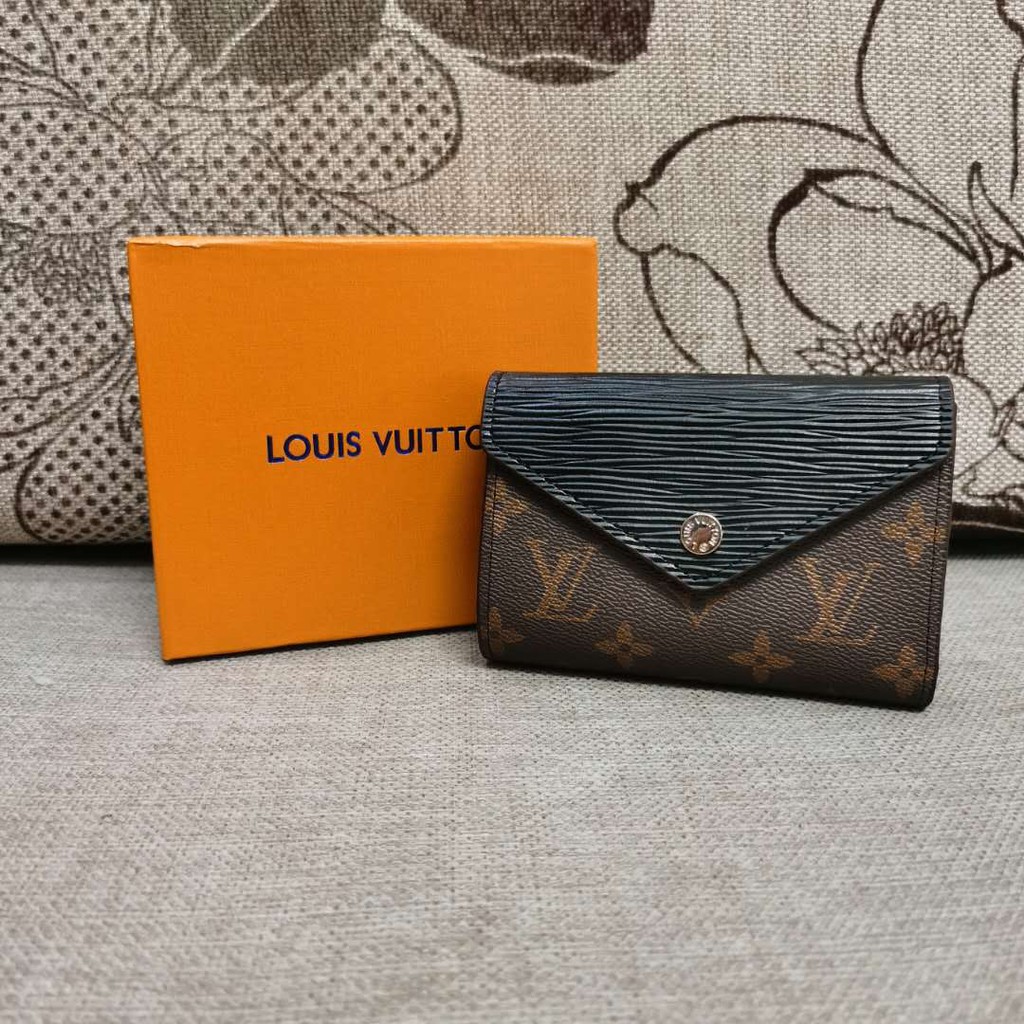 louis vuitton small hand purse