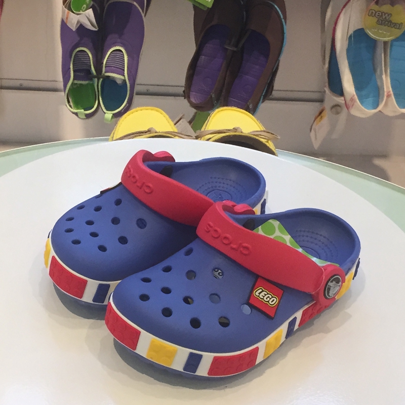 crocs baby sandals