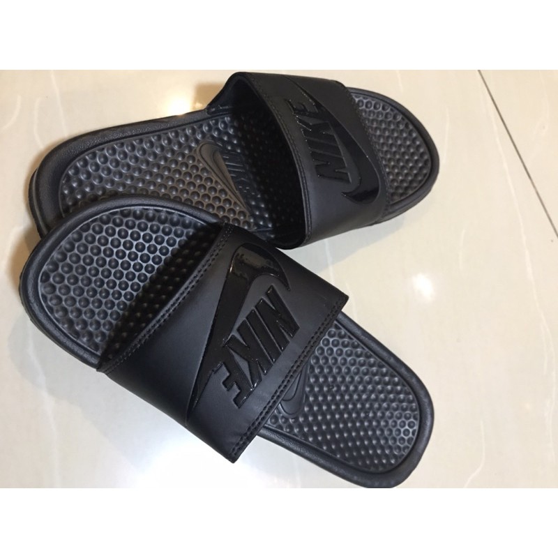 nike slides benassi black