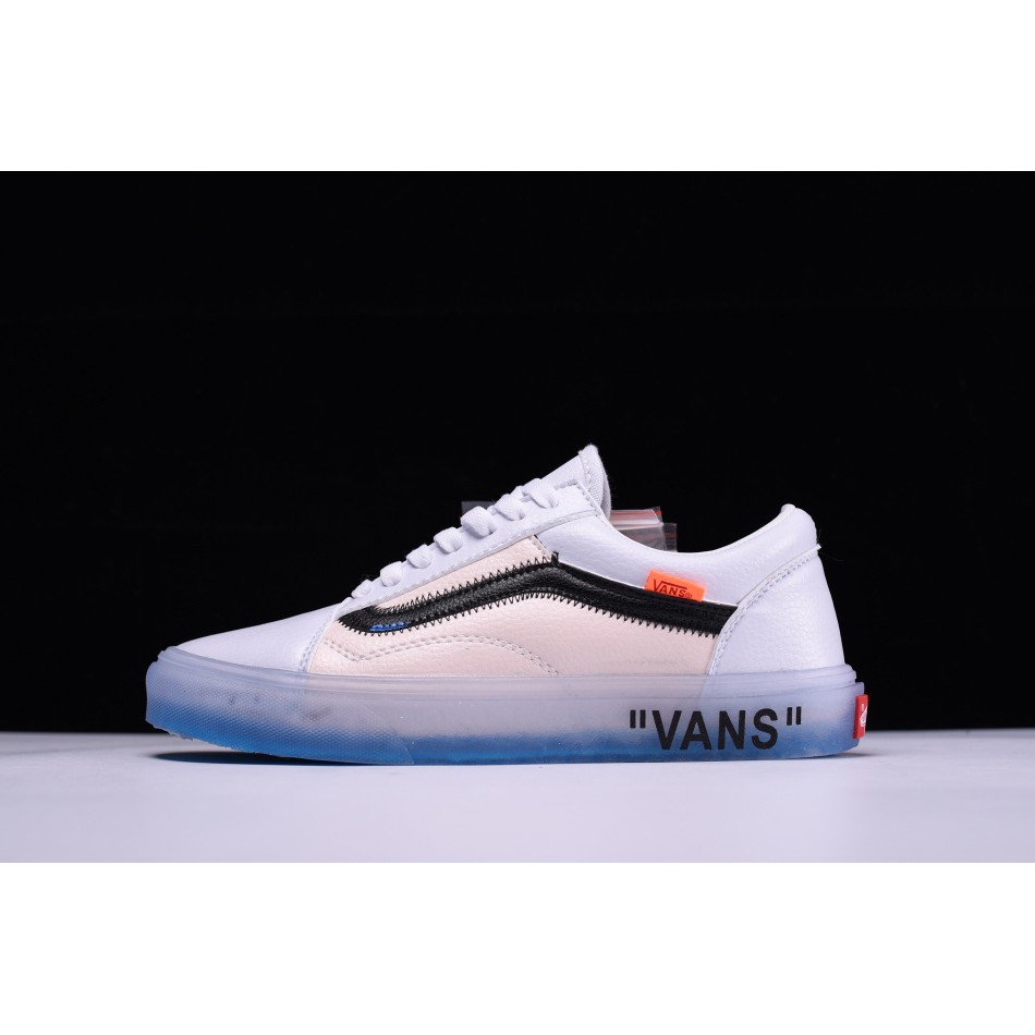 vans old skool sneakers in off white