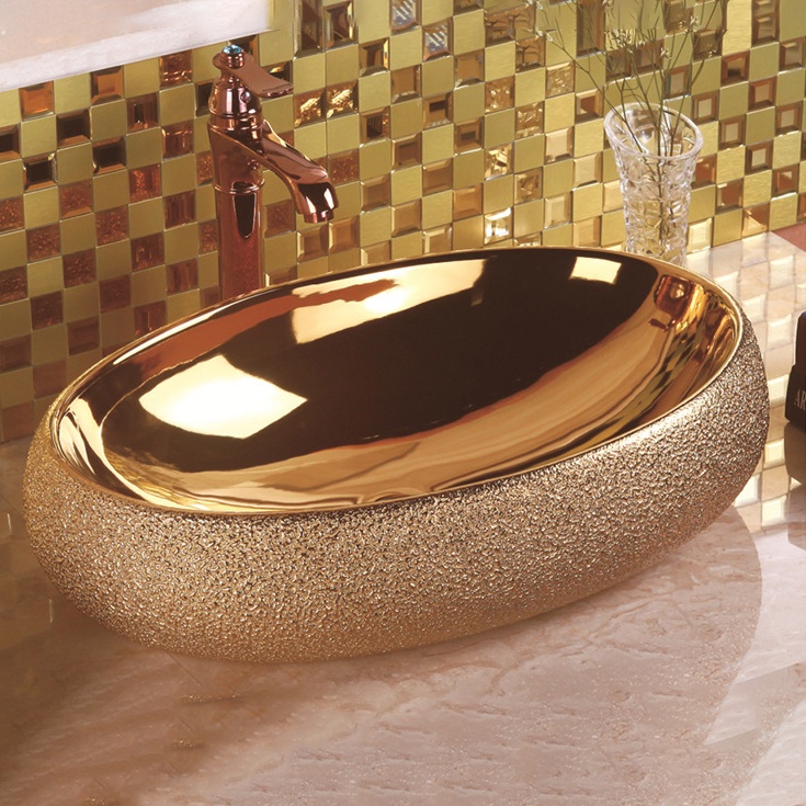 Luxury Royal washbasin counter top lavatory ceramic art basin golden ...