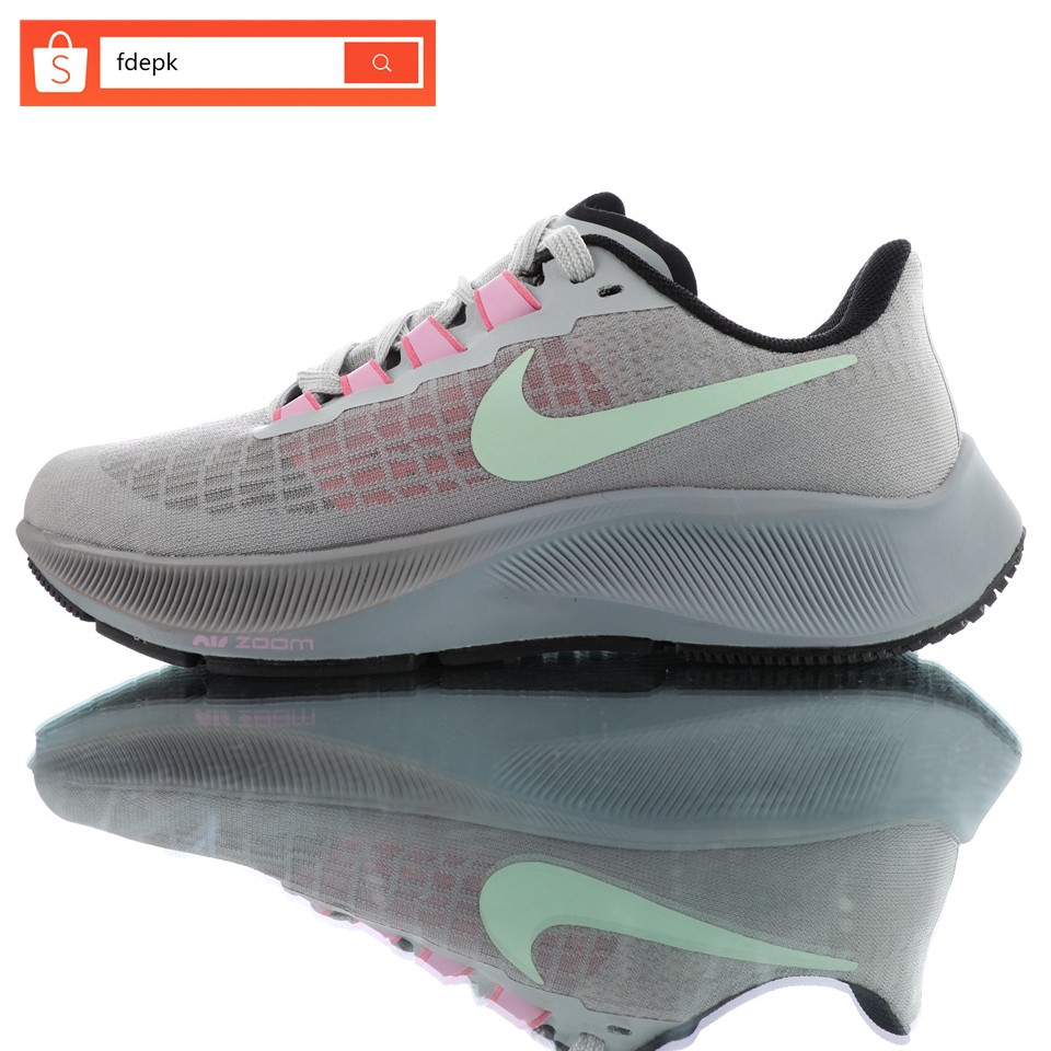 nike pegasus female