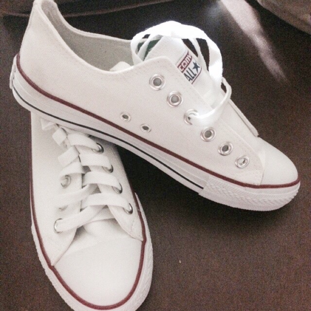 converse track shoes