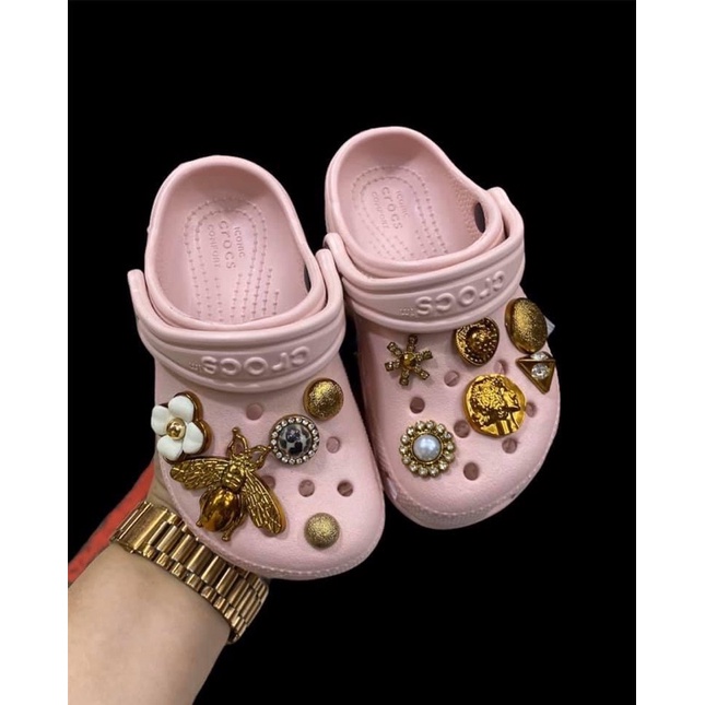 Total 30+ imagen gucci crocs Abzlocal.mx