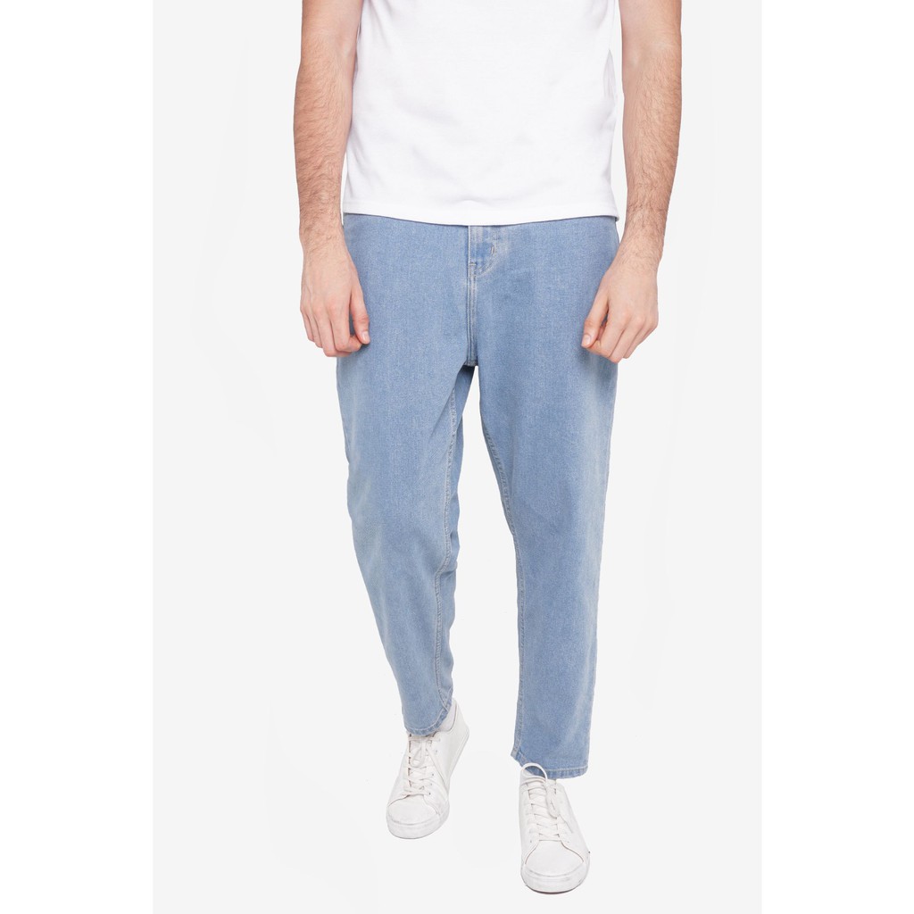 cropped loose jeans