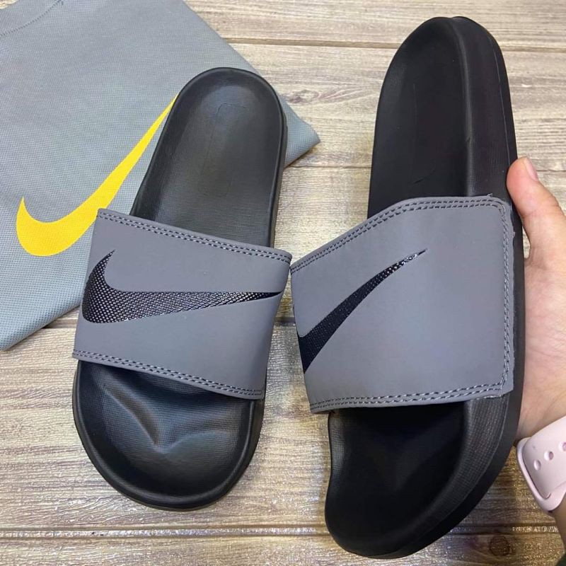 nike benassi slippers price