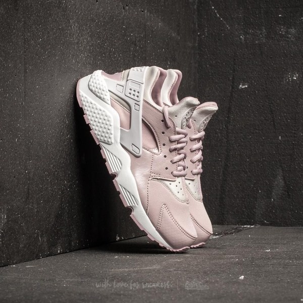 nike air huarache run pink