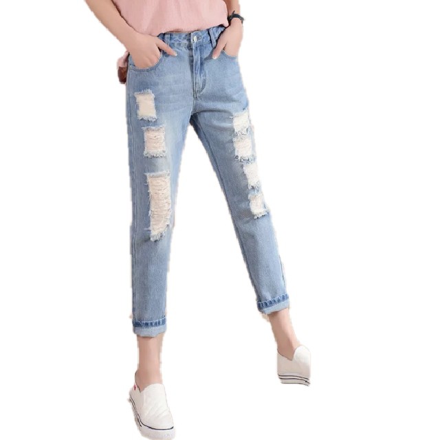 boyfriend jeans ripped