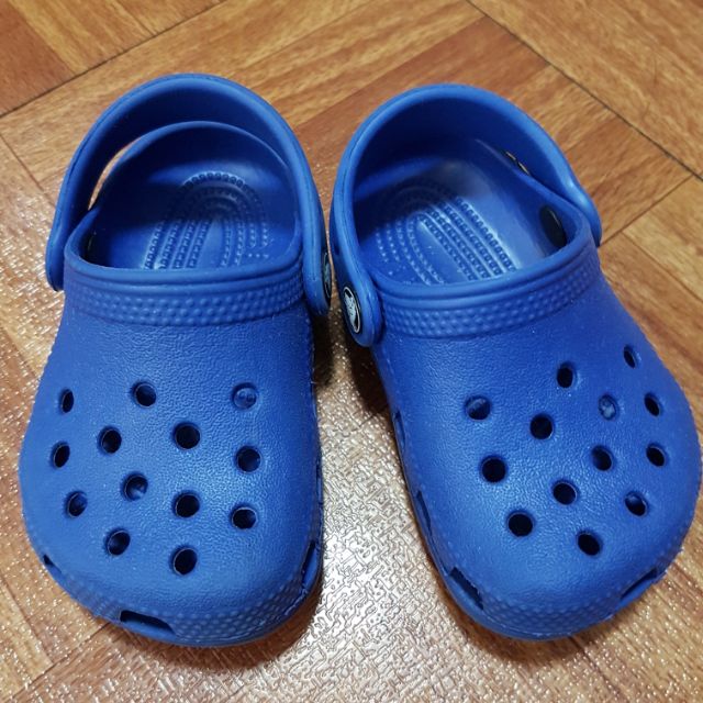 trinoma crocs