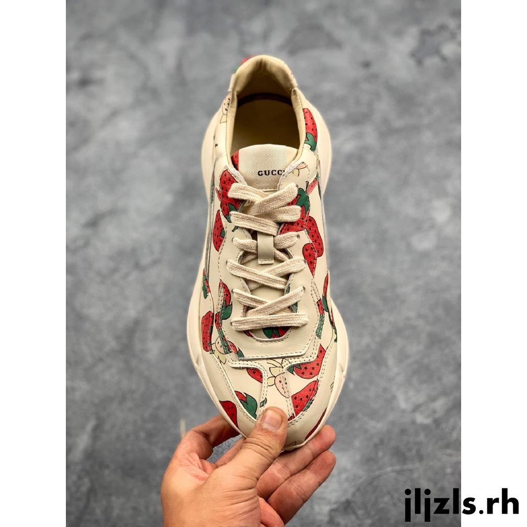gucci rhyton vintage trainer sneaker
