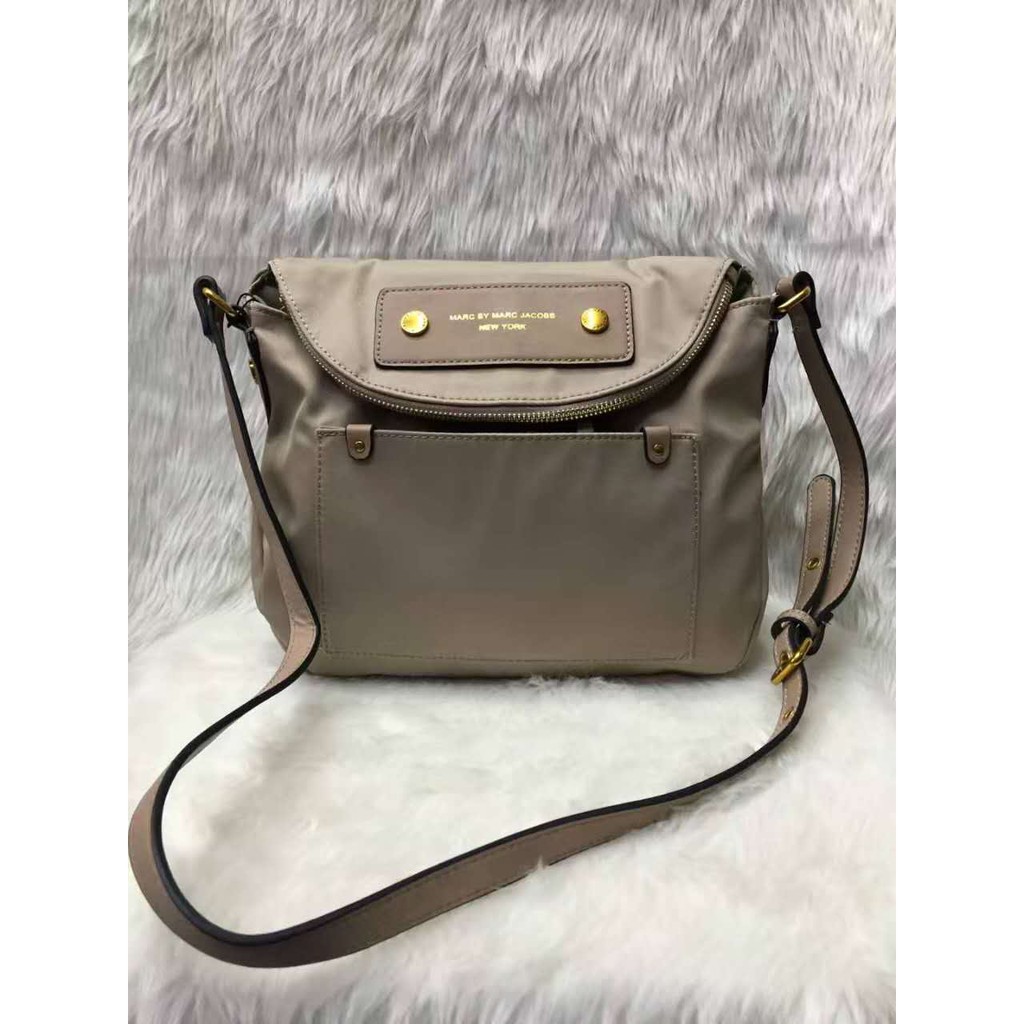 marc by marc jacobs sling bag