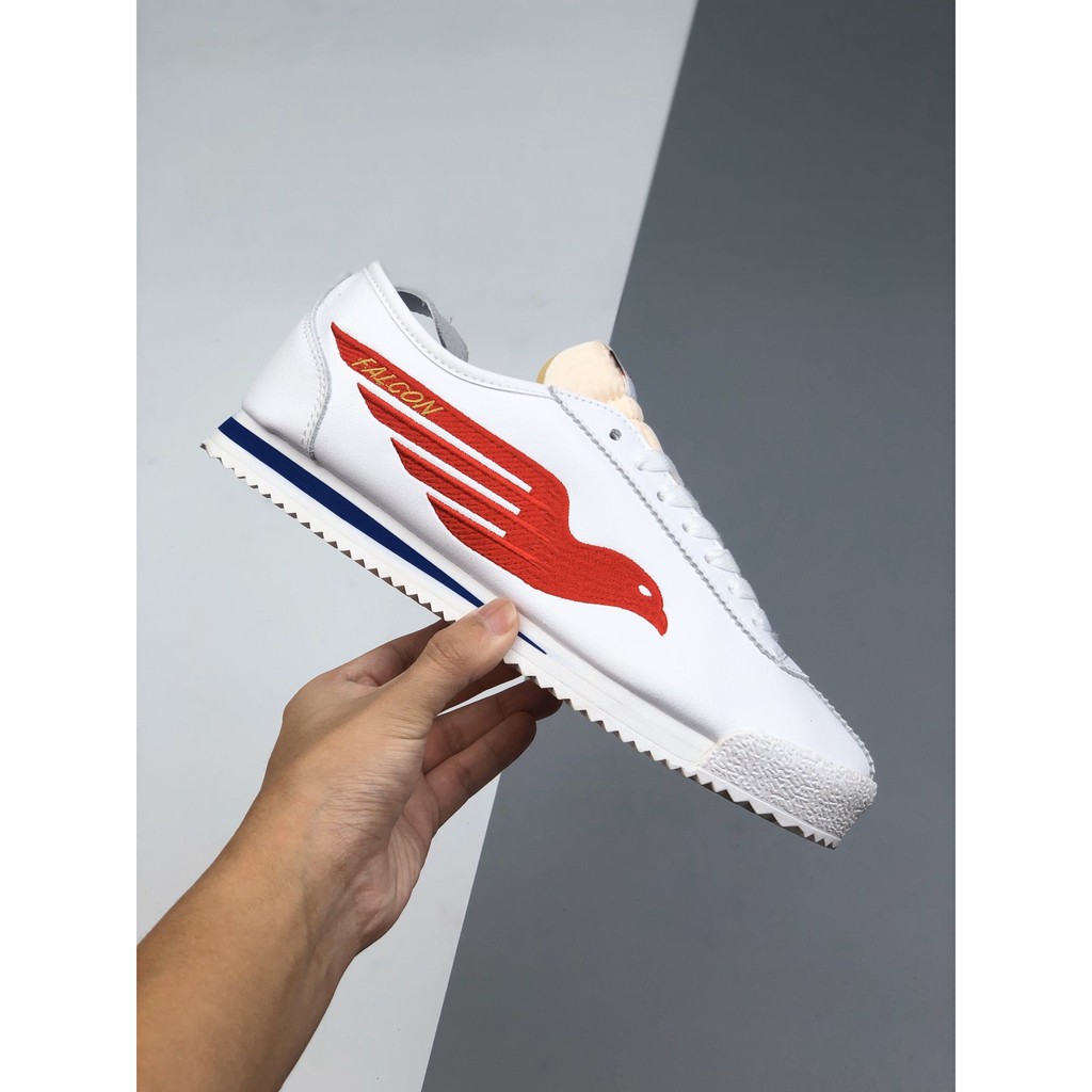 nike shoe dog cortez