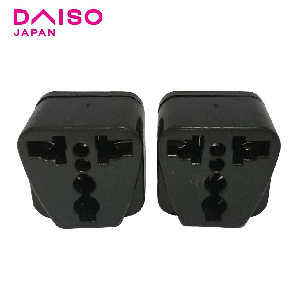 travel adaptor daiso