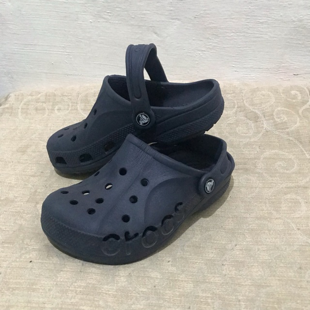 crocs size 3