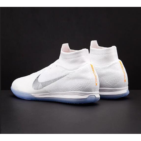 nike flat football shoes