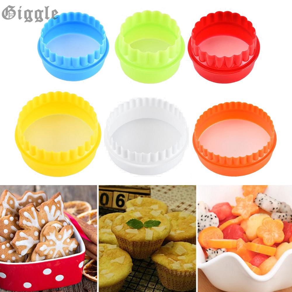 plastic cake molds