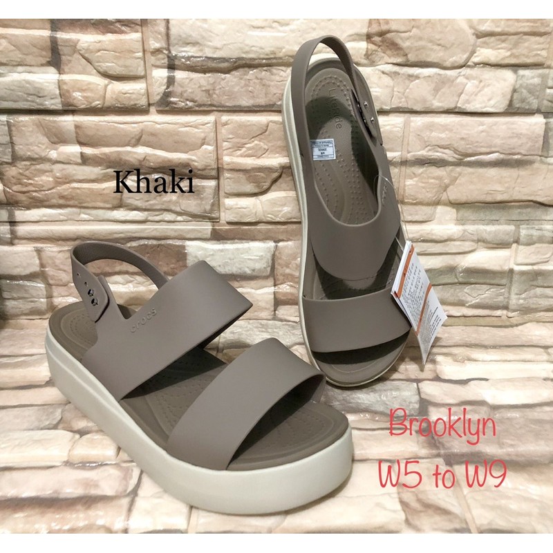 crocs brooklyn low wedge navy