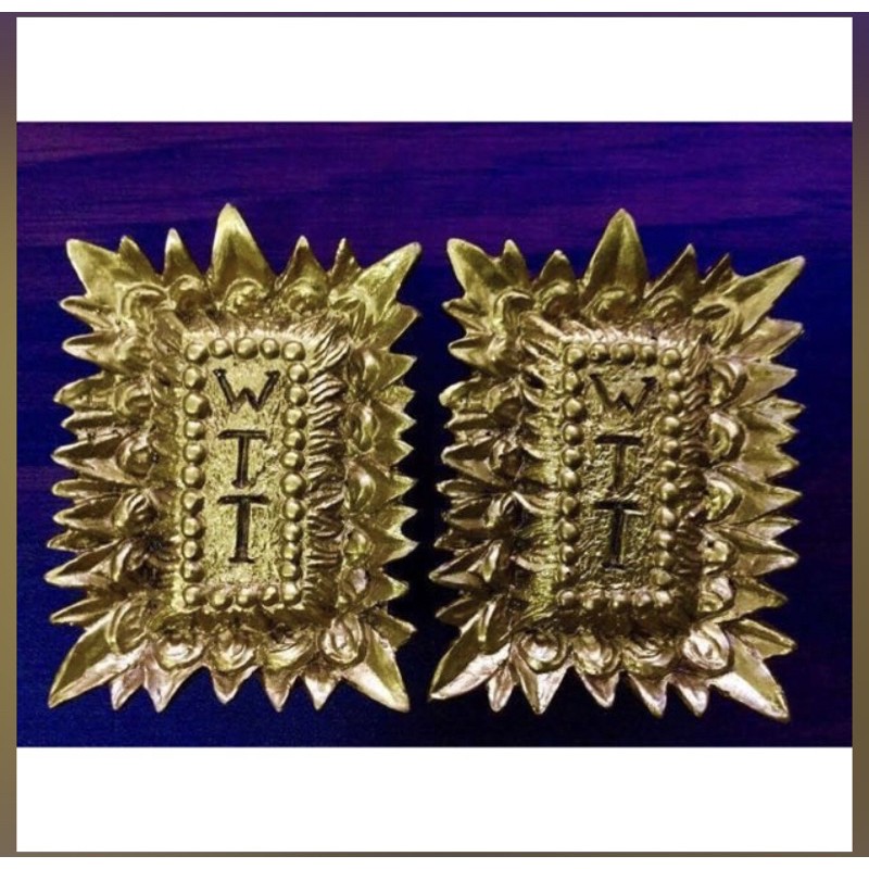 watch the throne lace lock