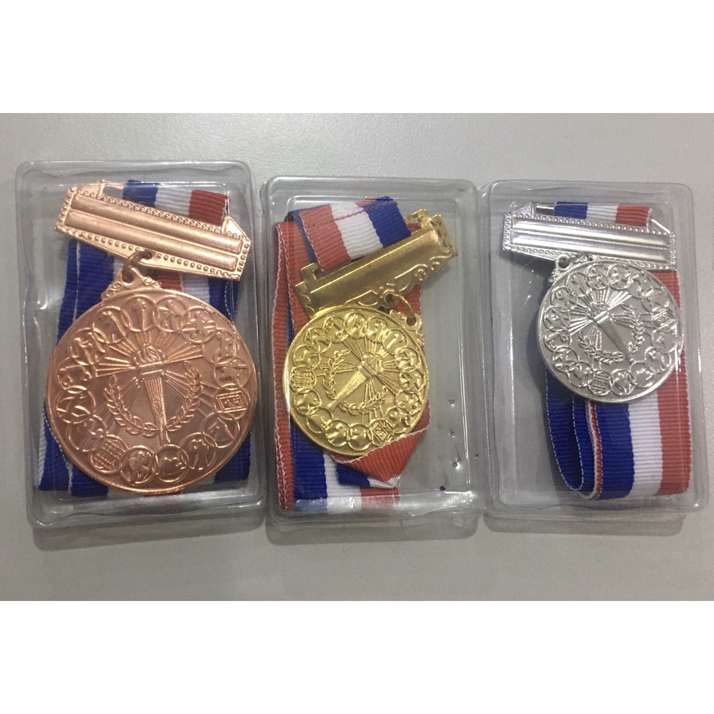 Medals (all sports 12 events) regular size 3.5cm diameter 4.5cm