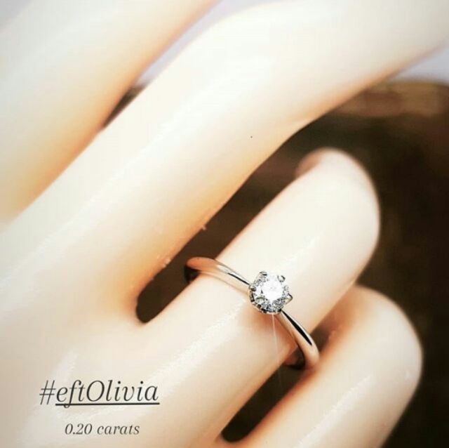 Olivia Diamond Engagement Ring 0 20 Carat In 18k Gold Shopee Philippines