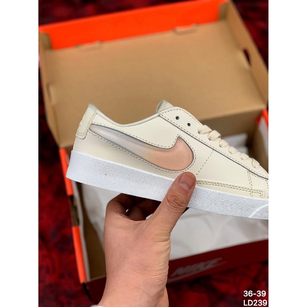 NIKE AIR FORCE 1 AF1 Air force one jelly woman sneakers NIKE AIR FORCE 1 AF1 Air force one jelly woman sneakers