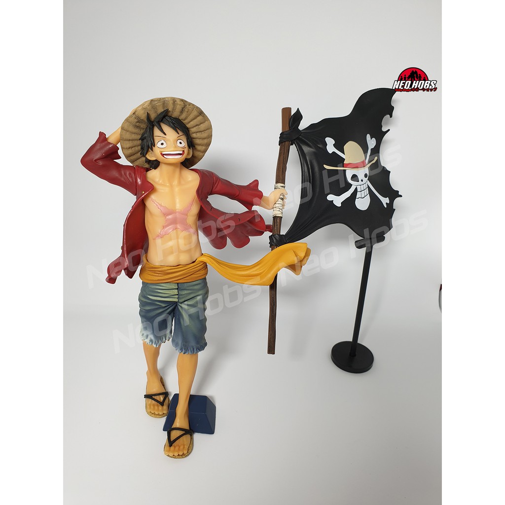 Gk Ko One Piece Luffy With Pirate Flag 690