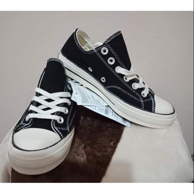 chuck taylor outlet store