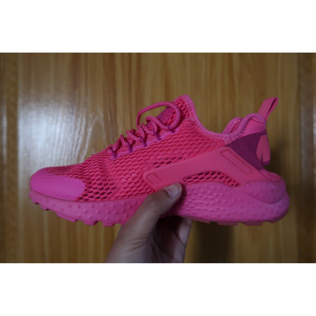 pink nike huarache shoes