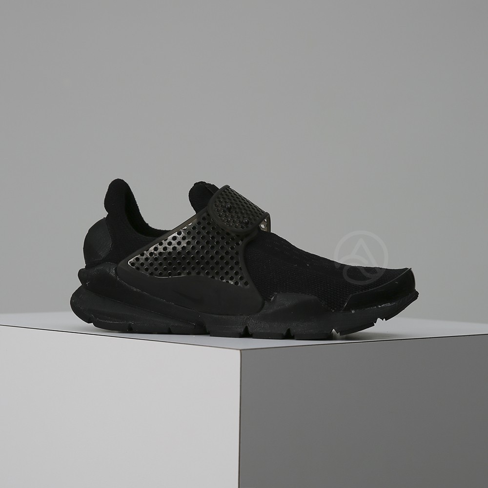 nike sock sneakers mens