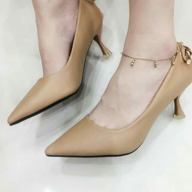 closed toe 2 inch heels