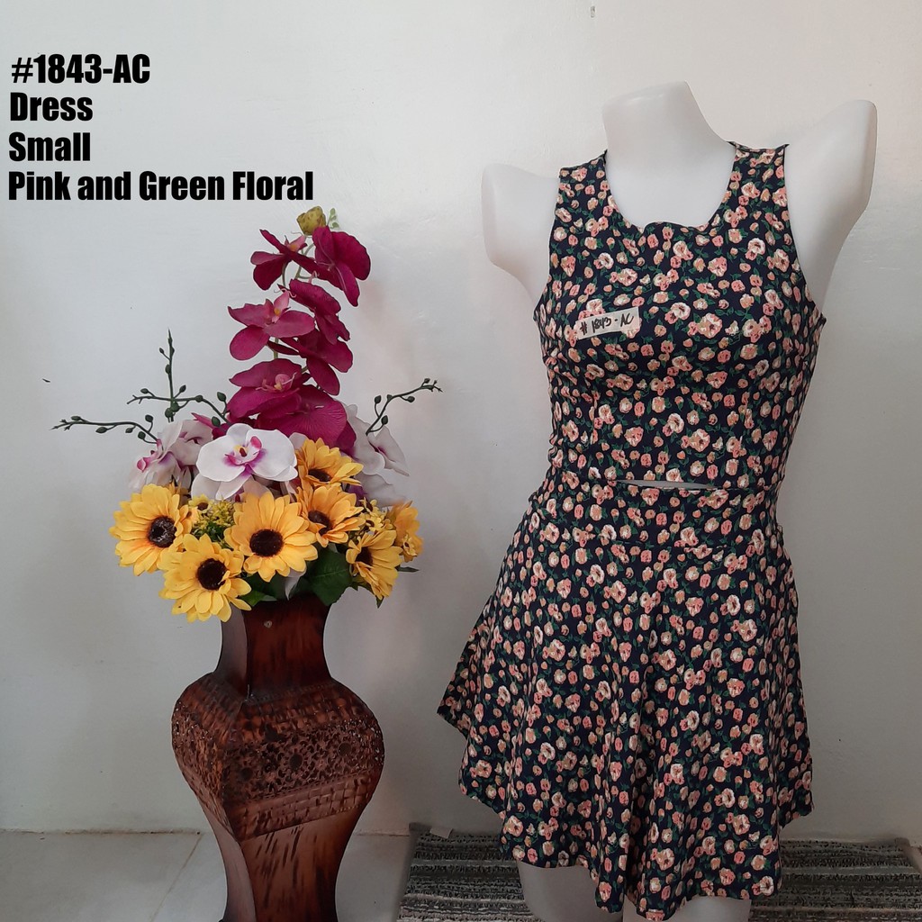 green dress pink flowers