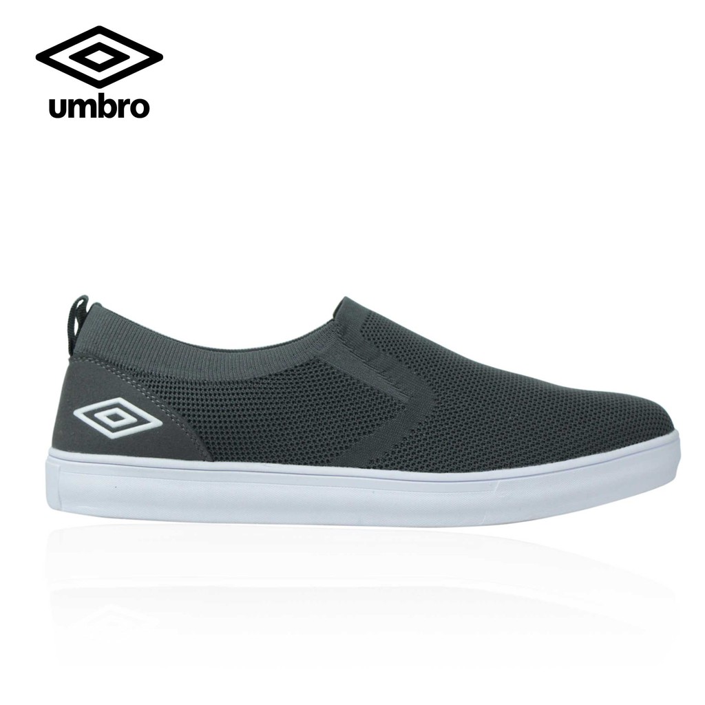 umbro grey shoes