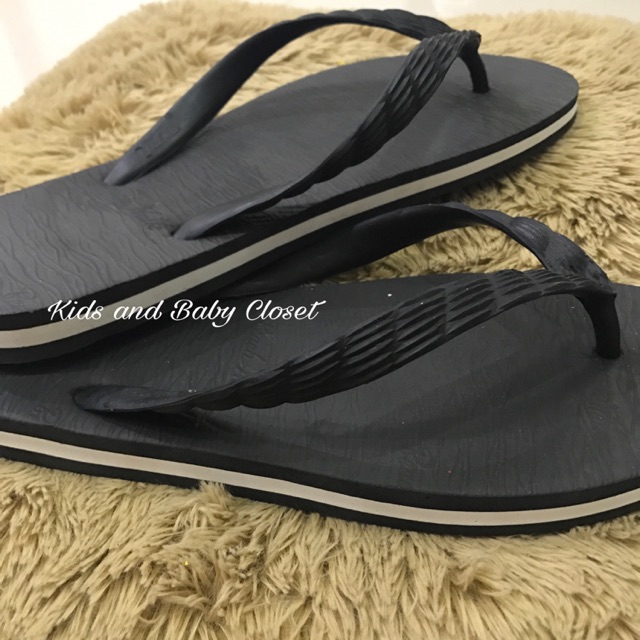 Beachwalk Black with White Outline Rubber Slippers | Shopee Philippines