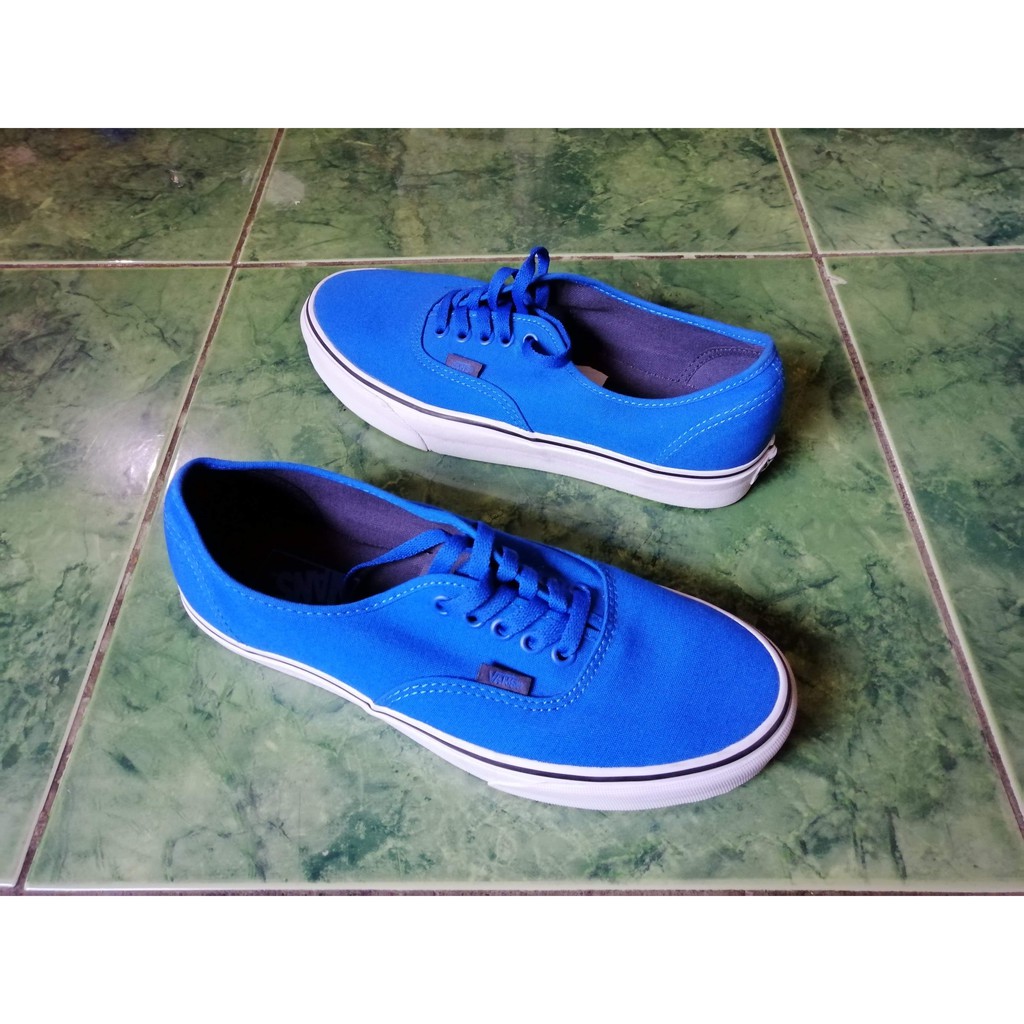 mens slip on vans size 9