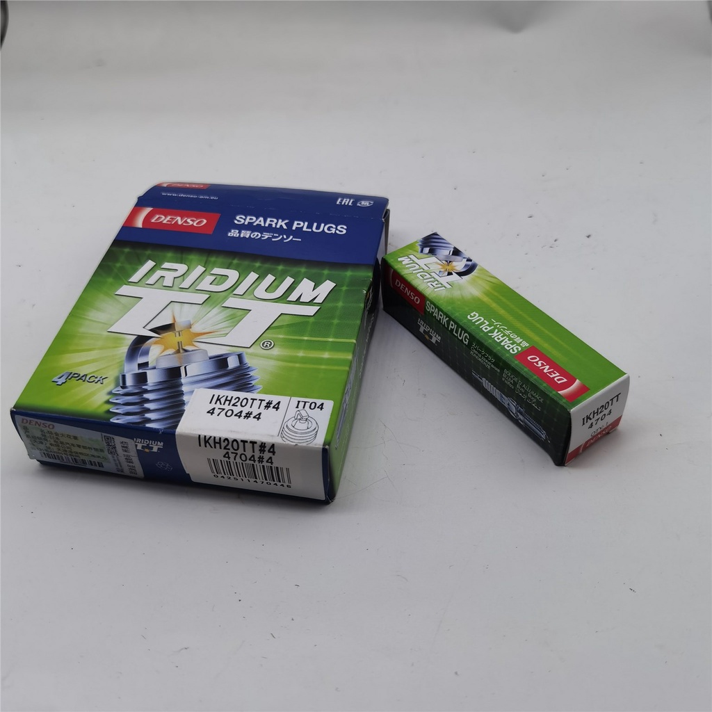 DENSO double iridium spark plug IKH20TT 4704 adapted to Crown Ruiz