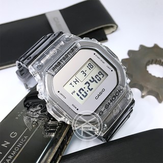dw 5600 on wrist