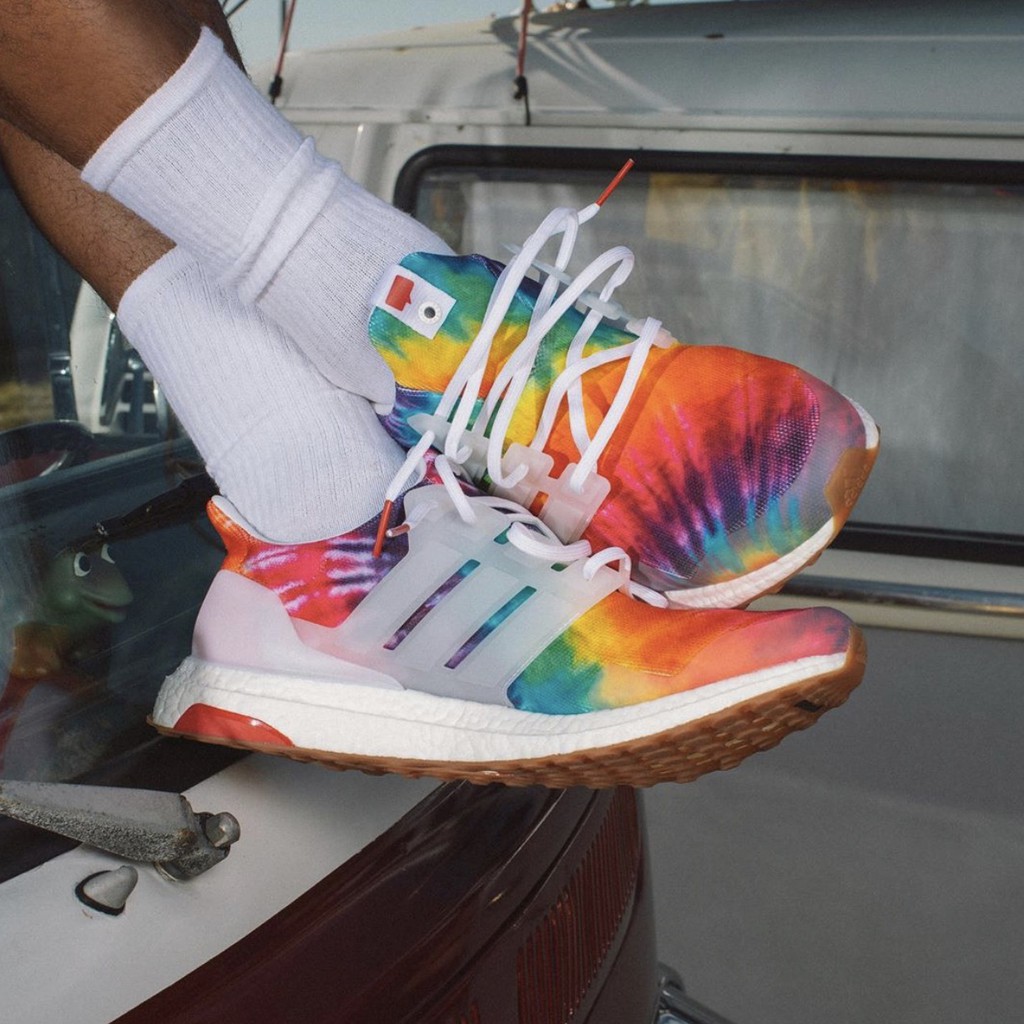 new adidas tie dye shoes