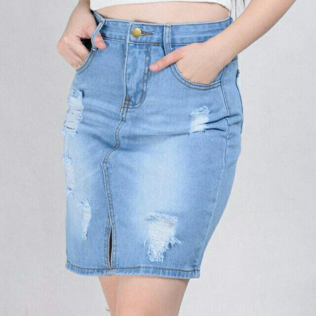maong mini skirt
