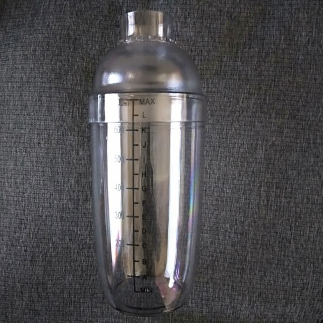 plastic shaker cups