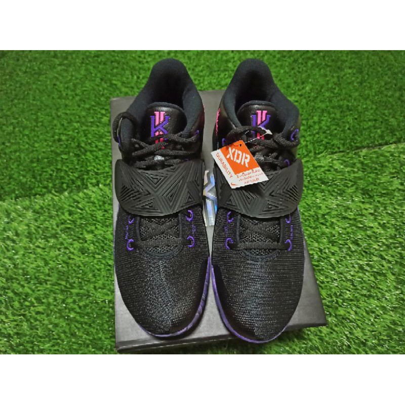 kyrie flytrap 3 purple and black