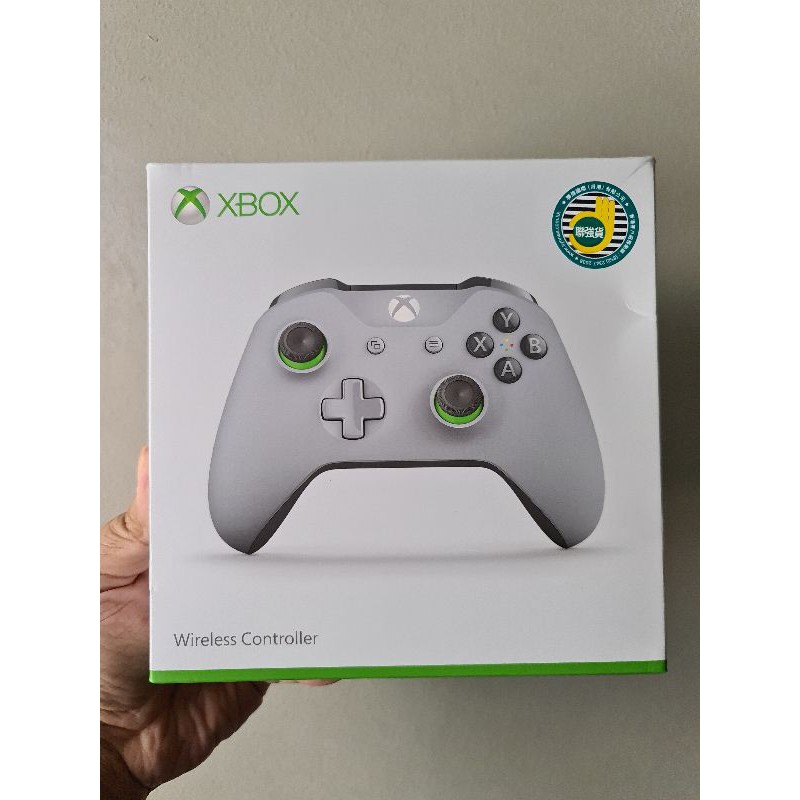 xbox controller gray green