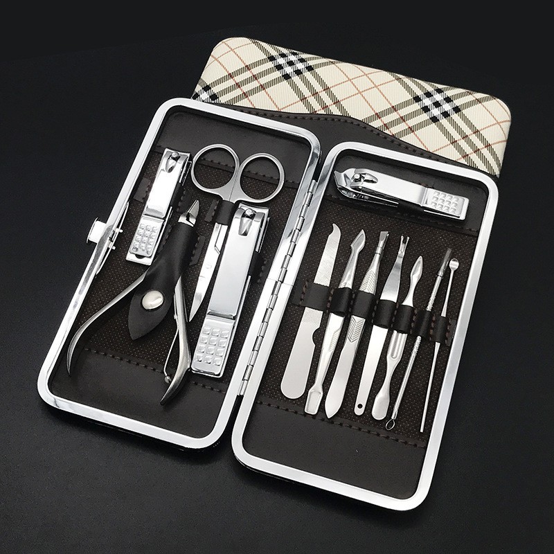 nail clippers and scissors set