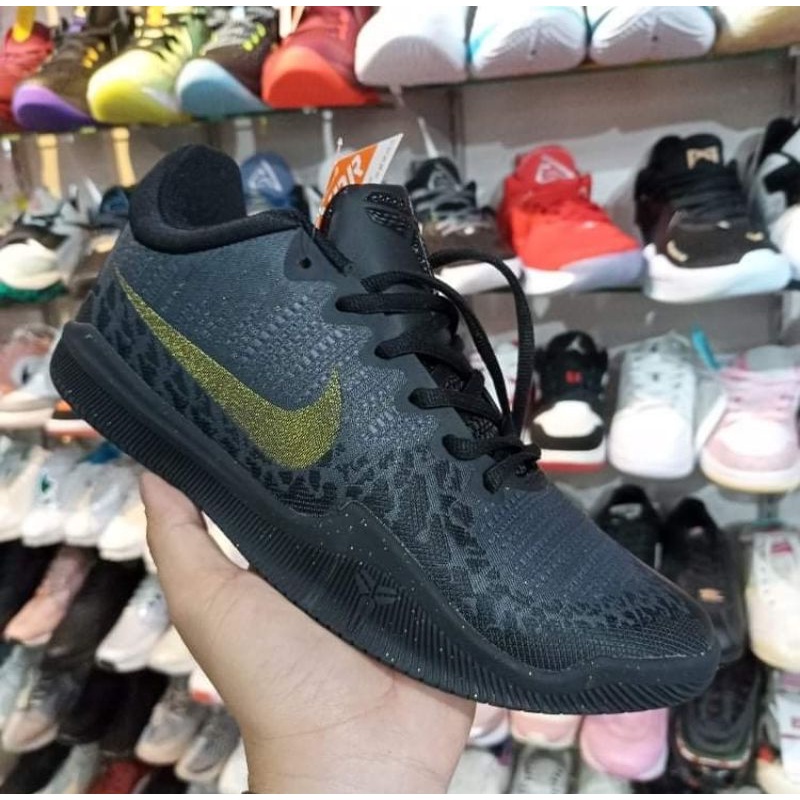 black kobe mamba shoes