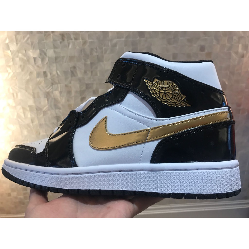 air jordan 1 white black gold