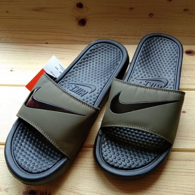 nike benassi army green