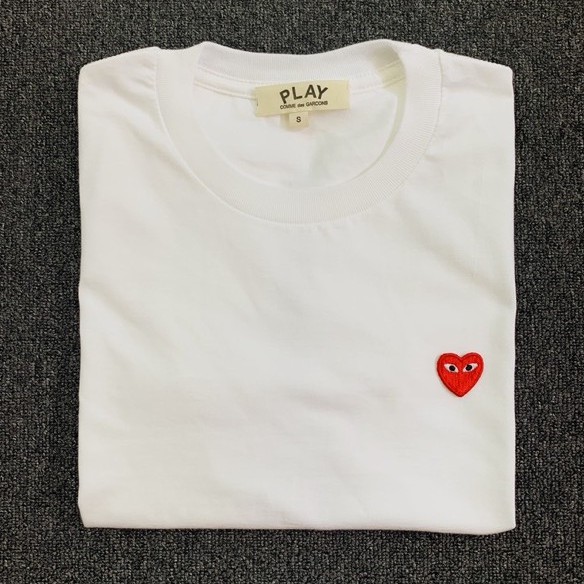 comme des garcons play tee shirts