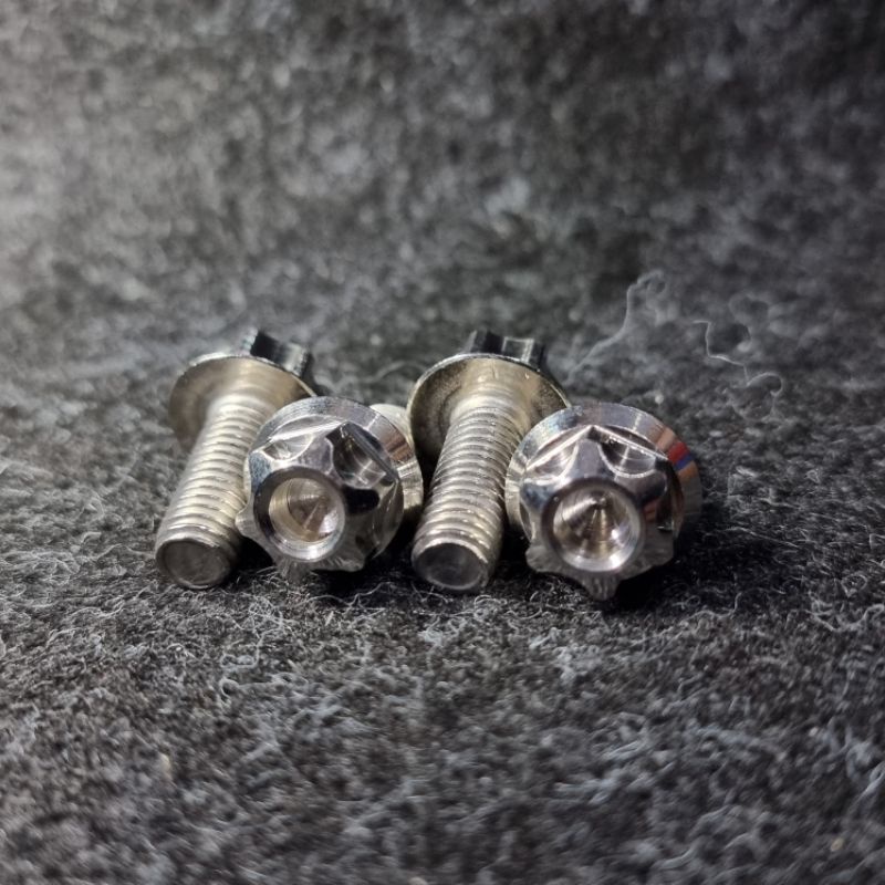 CNC Main Footrest Bolts 4pcs (Raider/Yamaha Scooters) Shopee Philippines